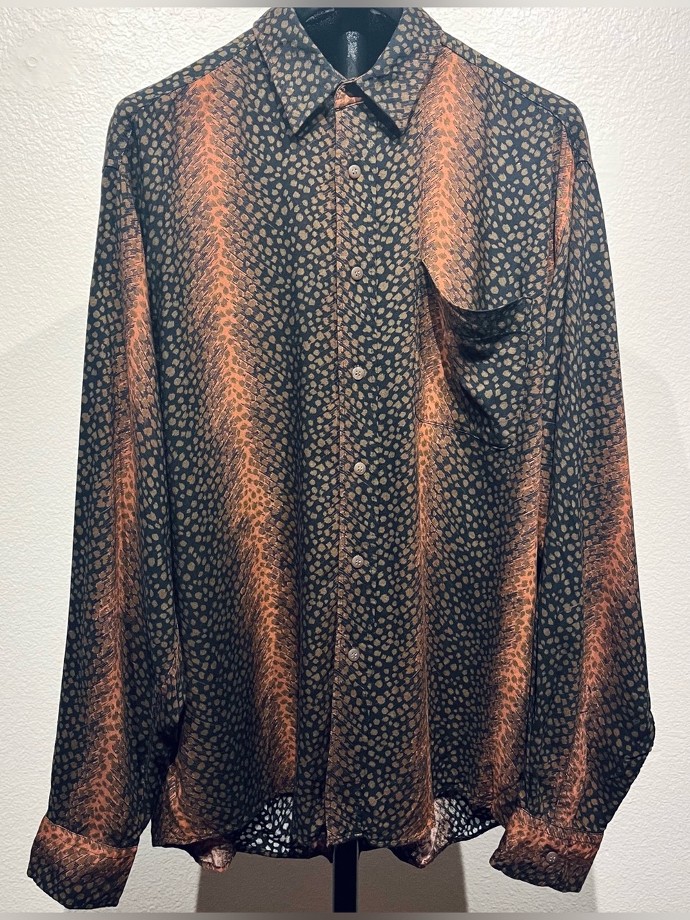 Vintage Black and Copper Patterned Button-Down Shirt - Size M (Men’s)